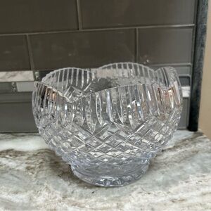 TIPPERARY IRISH CUT CRYSTAL diamond pattern presentation centerpiece bowl HEAVY